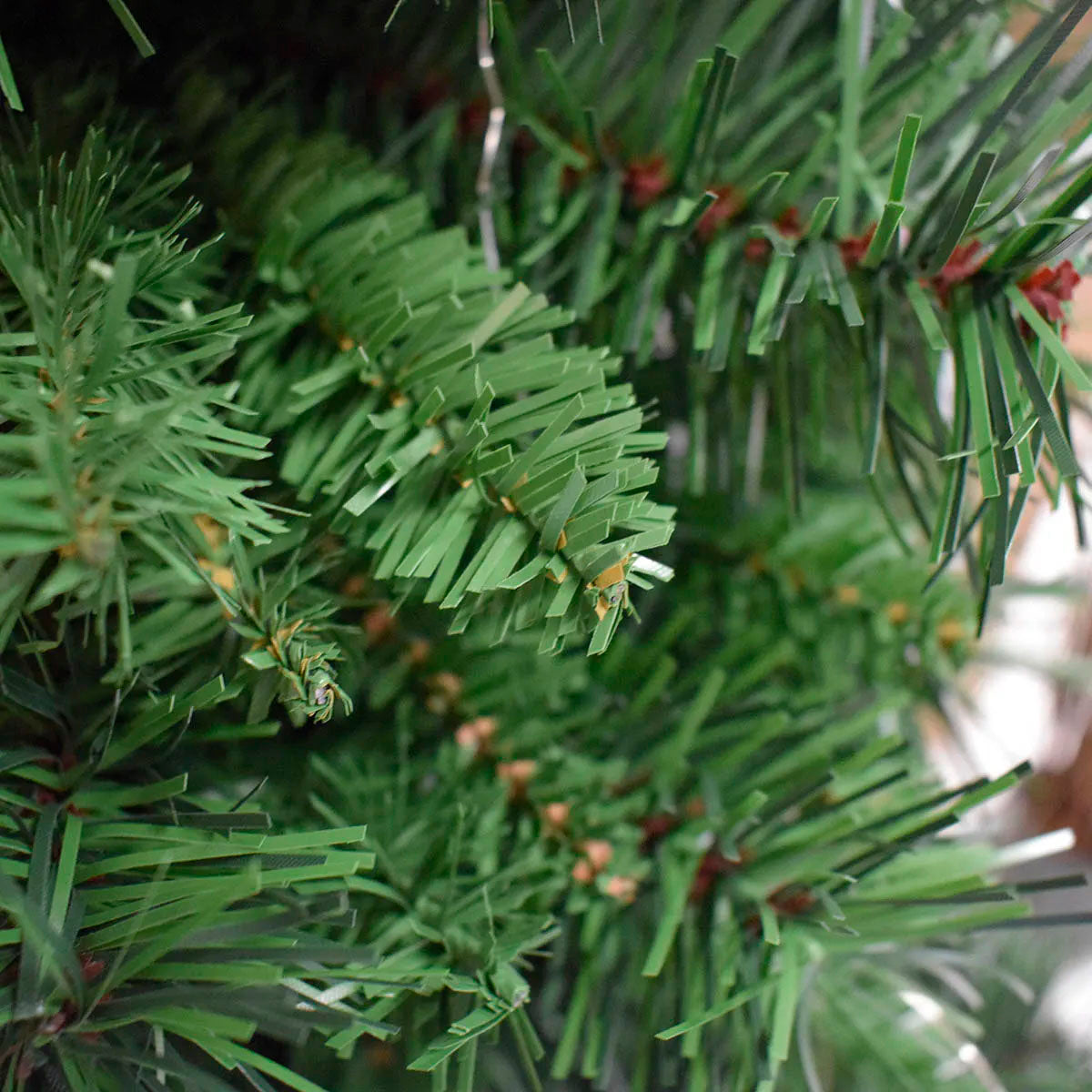 Árvore de Natal Montreal 240cm - 1188 Galhos - 100cm de Diâmetro | Natal