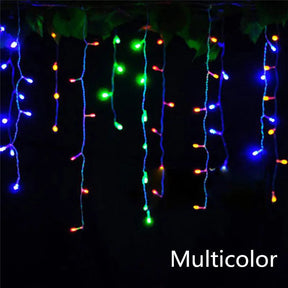 Cortina de Luzes LED Natalinas – Encanto e Magia para sua Casa