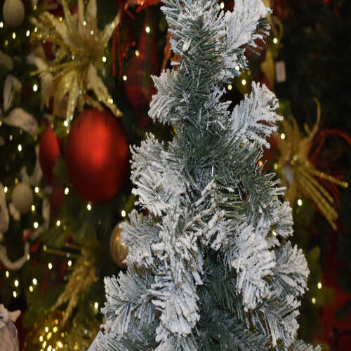 Árvore de Natal Slim Nevada 150cm 252 Galhos |